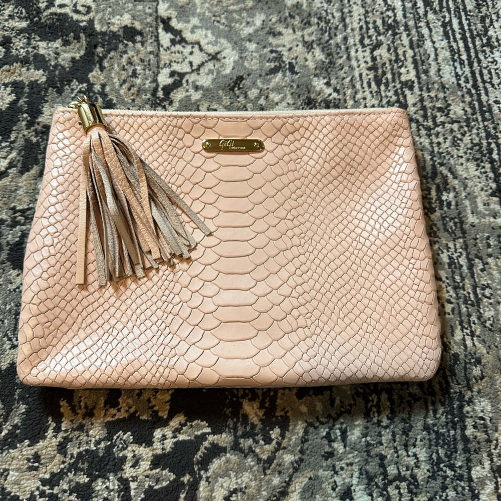 GiGi New York All In One Bag Light pink, excellent condition